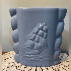 Abingdon Pottery Art #494 Vase “Clipper Ship” Pattern Scroll Sides Vintage 40’s
